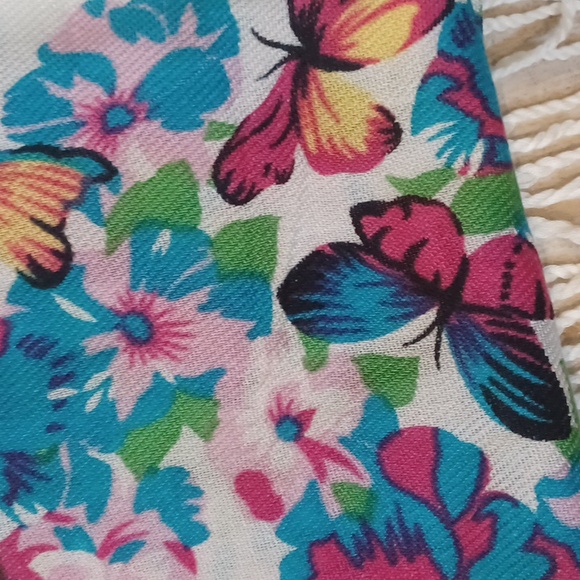 Pashmina Multi-Colored Butterfly 🦋 Floral Over-Sized Shawl/Wrap - Picture 4 of 6